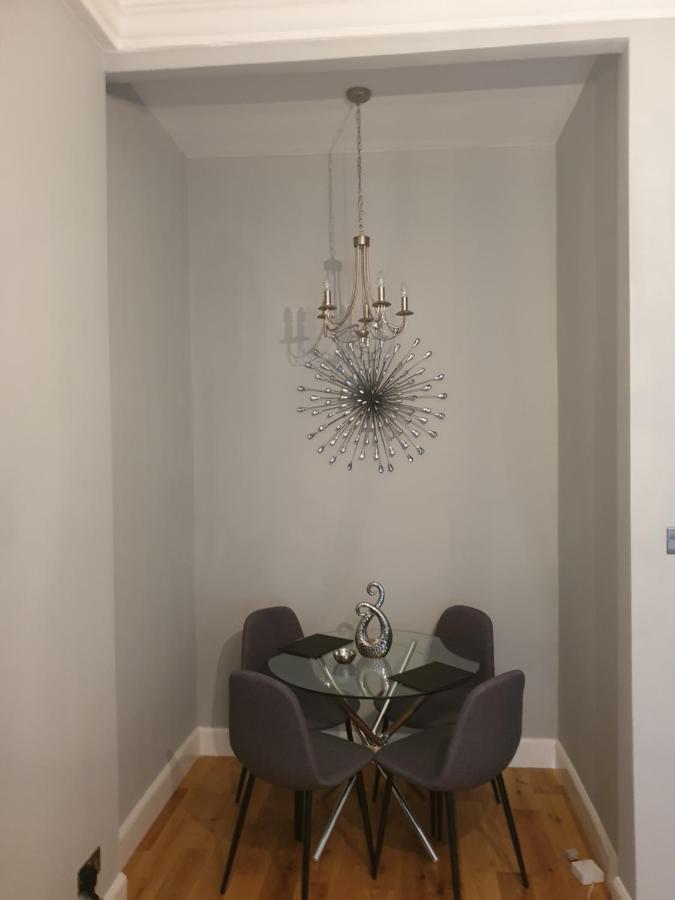 Modern Glasgow City Centre Apartment Exterior foto
